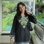 monsoon muse, chill views ☔🖤🌿